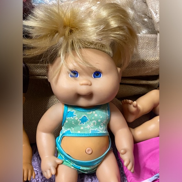 Cabbage patch kids kick and splash doll & boogie board 🏖️ 🌊 🌞 - Picture 15 of 16